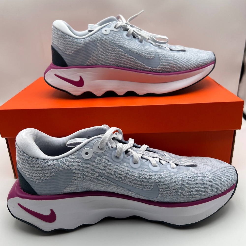 Nike Motiva Walking Shoes Womens 9 Football Grey Pink Rocker Sole Sneakers